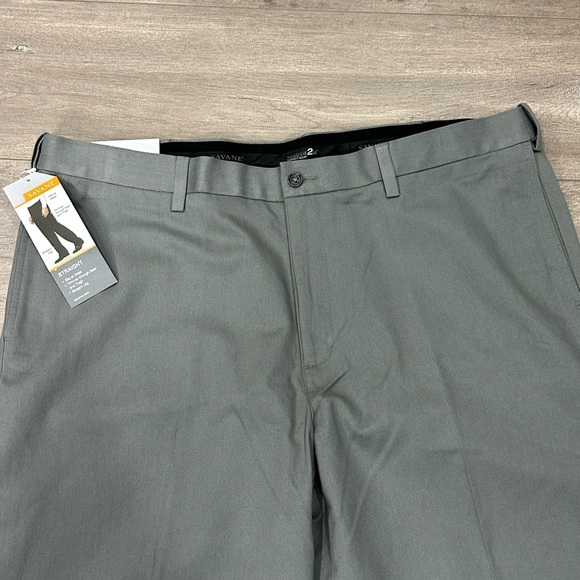 Men's SAVANE 40 x 30 Chino Pants Slacks Gray Straight Fit Cotton Comfort NWT - Picture 5 of 9